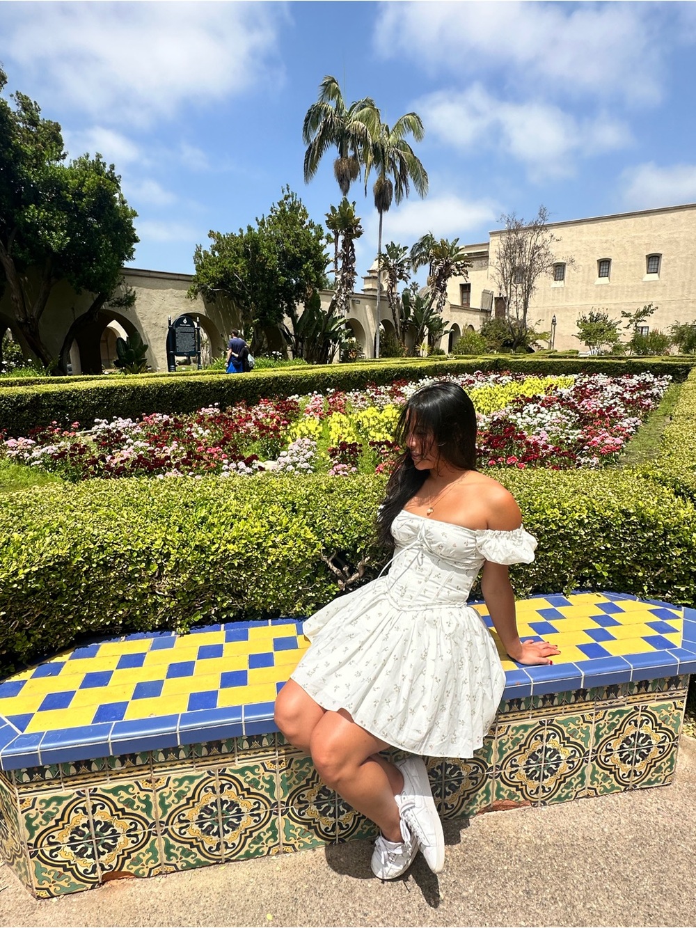 Off-Shoulder White Mini Dress with Floral Embroidery